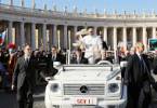 francisco papamovil ii benedicto xvi nacima20130320 0027 3