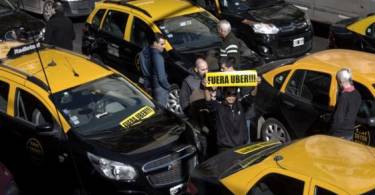 piquete-de-taxistas-fuera-uber