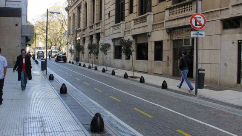 Calles peatonales del Microcentro porteño donde no se puede estacionar
