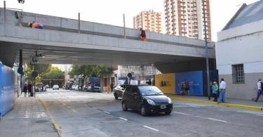 tren-mitre-viaducto-cruce-monroe-auto