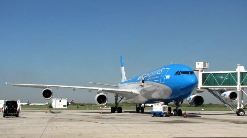 avion-aerolineas-ezeiza-manga-edgardo-gimenez-mazo