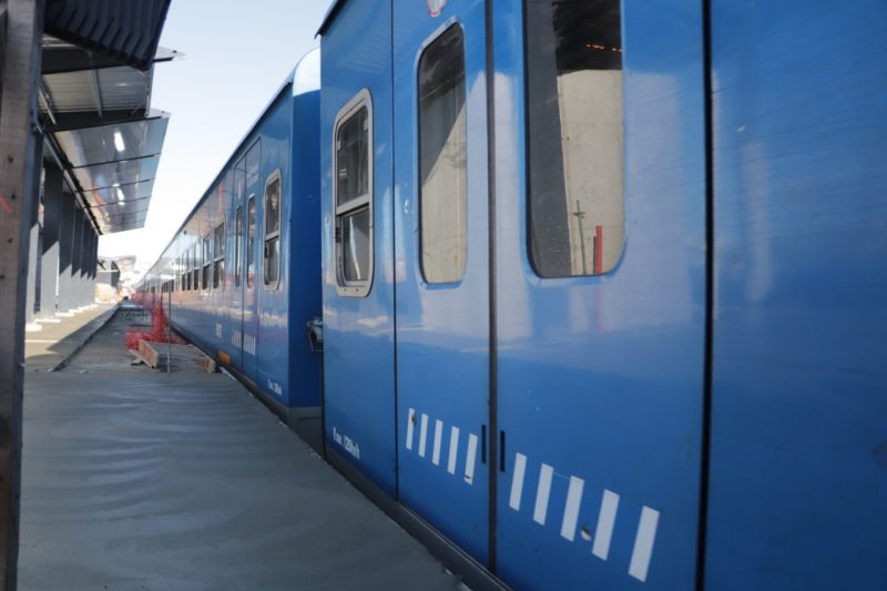 tren-san-martin-estacion-villa-crespo-formacion-en-anden-en-obra