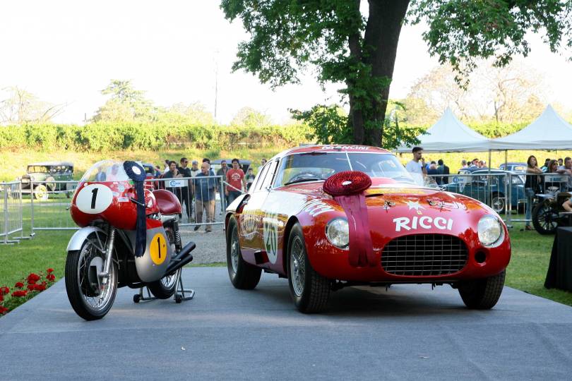 Best-of-Show-2018-Auto-Ferrari-340-375-MM-y-Moto-MV-Agusta-500-FOUR-1957-3