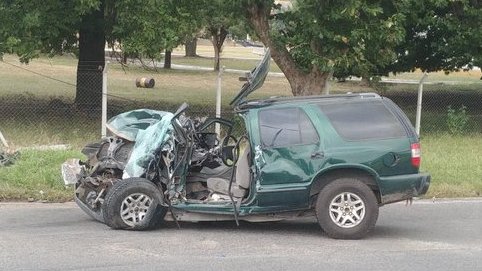 chevrolet-blazer-chocada-por-camionero-de-contramano