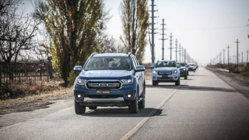 ford-ranger-en-caravana