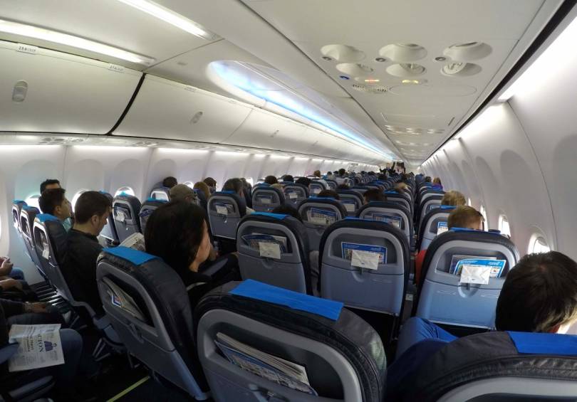 Aerolineas-Argentinas-Economy-737-19